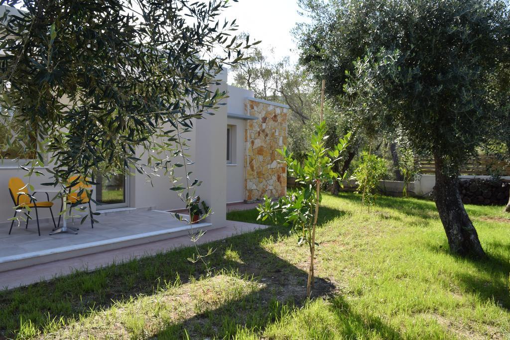 Three Stars Luxury Villas Moraitika Bagian luar foto
