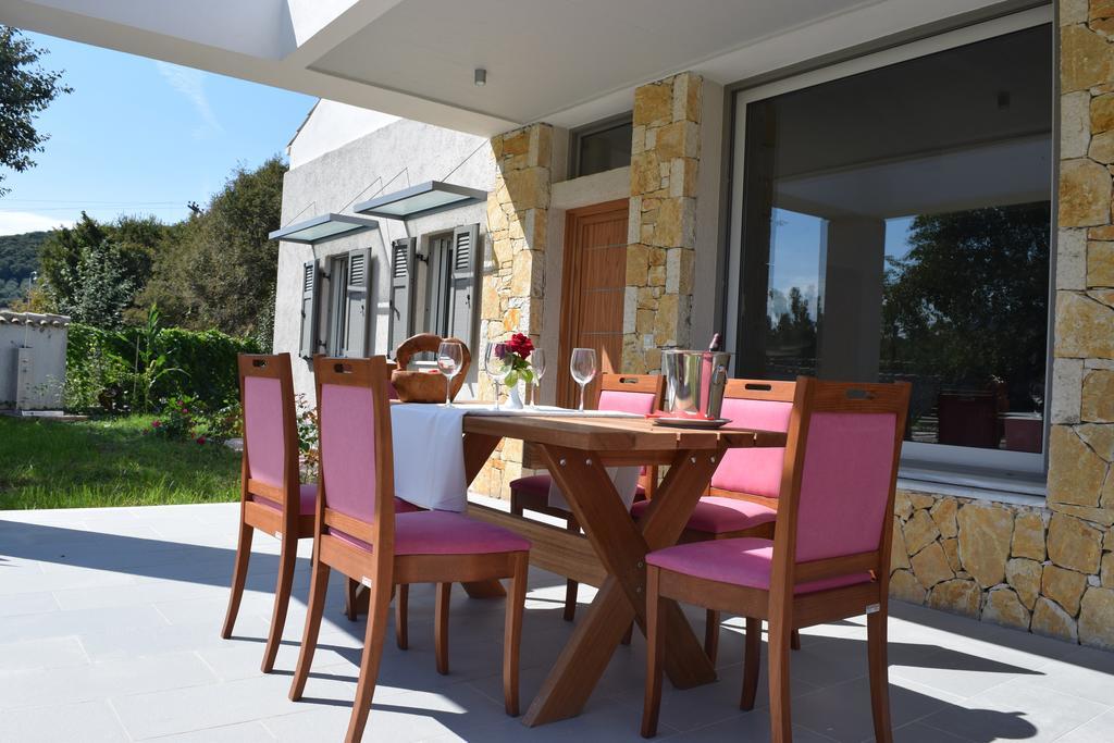 Three Stars Luxury Villas Moraitika Bagian luar foto