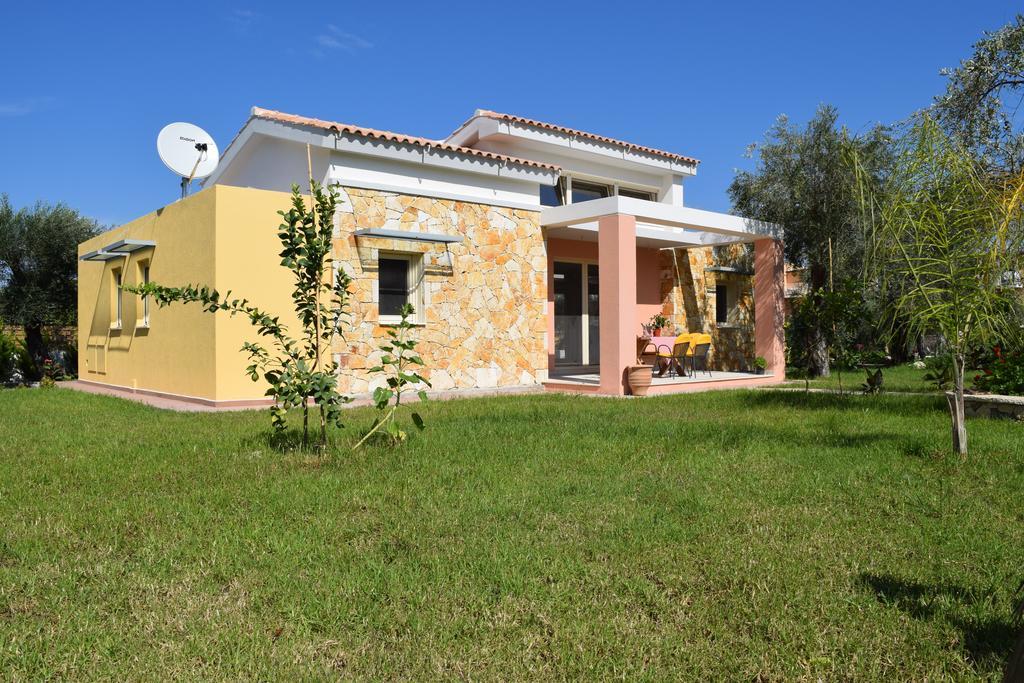 Three Stars Luxury Villas Moraitika Bagian luar foto