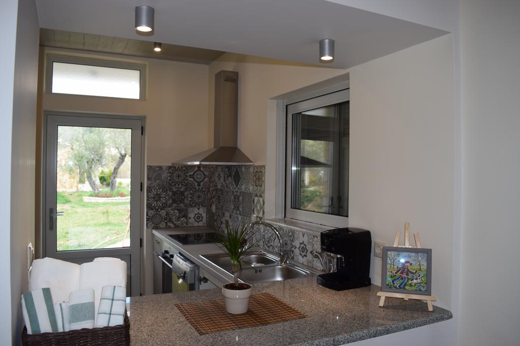 Three Stars Luxury Villas Moraitika Bagian luar foto