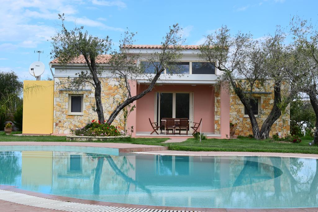 Three Stars Luxury Villas Moraitika Bagian luar foto