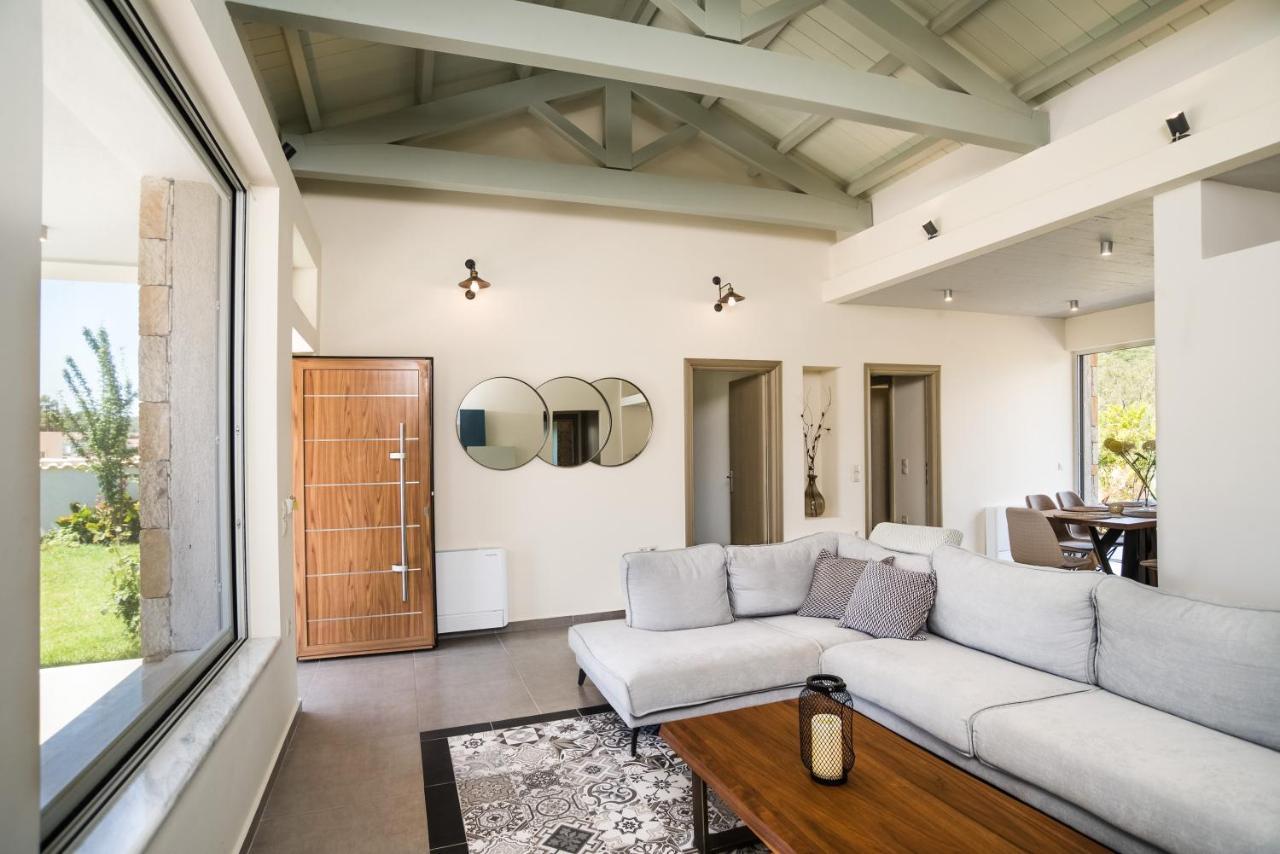 Three Stars Luxury Villas Moraitika Bagian luar foto