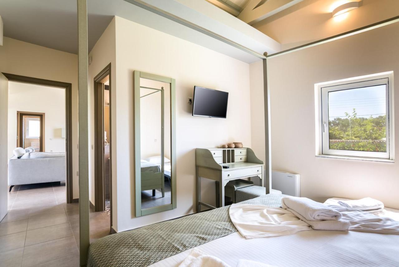 Three Stars Luxury Villas Moraitika Bagian luar foto