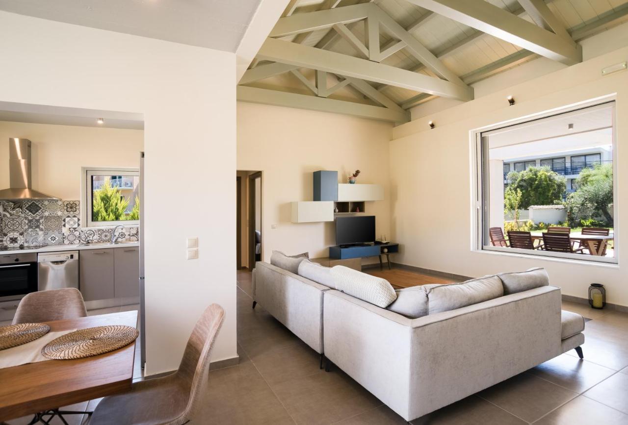 Three Stars Luxury Villas Moraitika Bagian luar foto